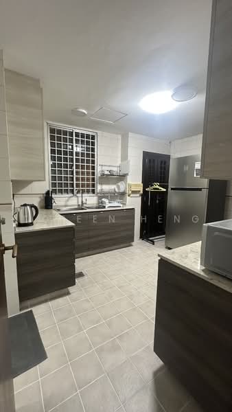 Maple Woods, 993 Bukit Timah Road, Room Rental, 150 sqft, Condominium For Rent, by Doreen Heng, 500240192 - Kitchen - PropertyGuru.com.sg