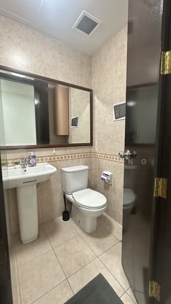 Maple Woods, 993 Bukit Timah Road, Room Rental, 150 sqft, Condominium For Rent, by Doreen Heng, 500240192 - Bathroom - PropertyGuru.com.sg
