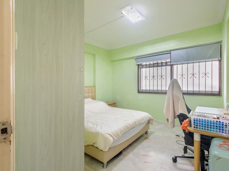342 Tampines Street 33, 342 Tampines Street 33, 3 Bedrooms, 1,195 sqft, HDB Flat For Sale, by Zee Koh, 500240197 - Bedroom - PropertyGuru.com.sg