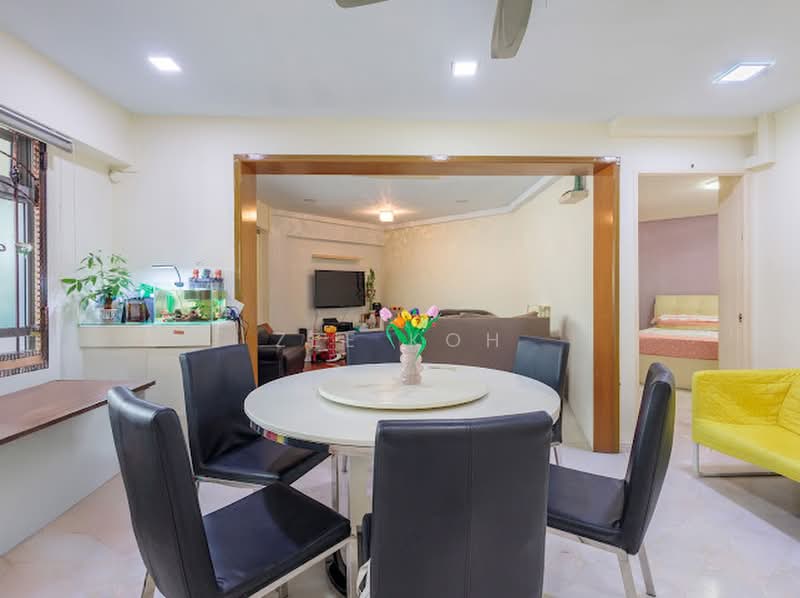 342 Tampines Street 33, 342 Tampines Street 33, 3 Bedrooms, 1,195 sqft, HDB Flat For Sale, by Zee Koh, 500240197 - Dining Room - PropertyGuru.com.sg