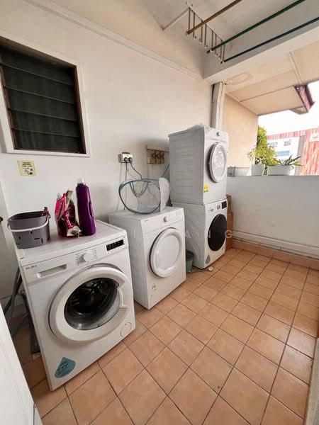 Eunos Green, 10 Sims Avenue East, Room Rental, 80 sqft, Condominium For Rent, by Elsie Ang, 500240202 - Balcony - PropertyGuru.com.sg