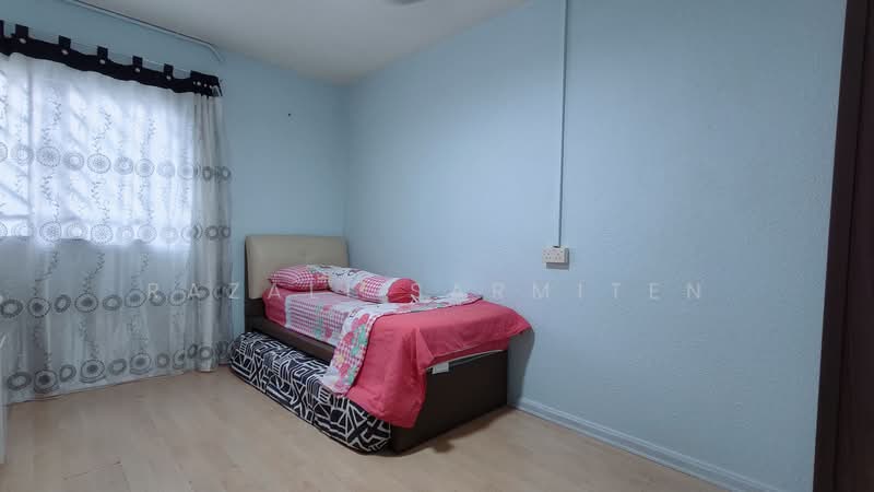 536 Bukit Batok Street 52, 536 Bukit Batok Street 52, 3 Bedrooms, 1,109 sqft, HDB Flat For Sale, by Razali Sarmiten, 500240217 - Bedroom - PropertyGuru.com.sg