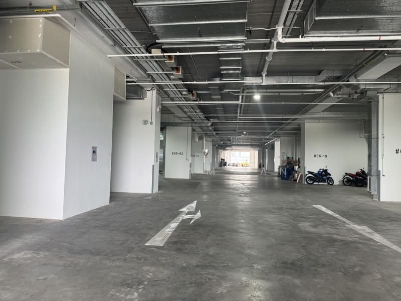 Food Vision @ Mandai, 21 Mandai Estate, 1,722 sqft, Factory / Workshop (B2) For Rent, by William Tan, 500240223 - Car Park - CommercialGuru.com.sg