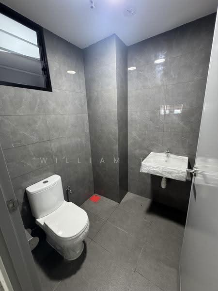 Food Vision @ Mandai, 21 Mandai Estate, Admiralty / Woodlands, 1,722 sqft, Factory / Workshop (B2) For Rent, by William Tan, 500240223 - Bathroom - CommercialGuru.com.sg