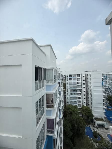 La Casa, 64 Woodlands Drive 16, 2 Bedrooms, 980 sqft, Condominium For Sale, by Stanley Wong, 500240225 - Exterior - PropertyGuru.com.sg