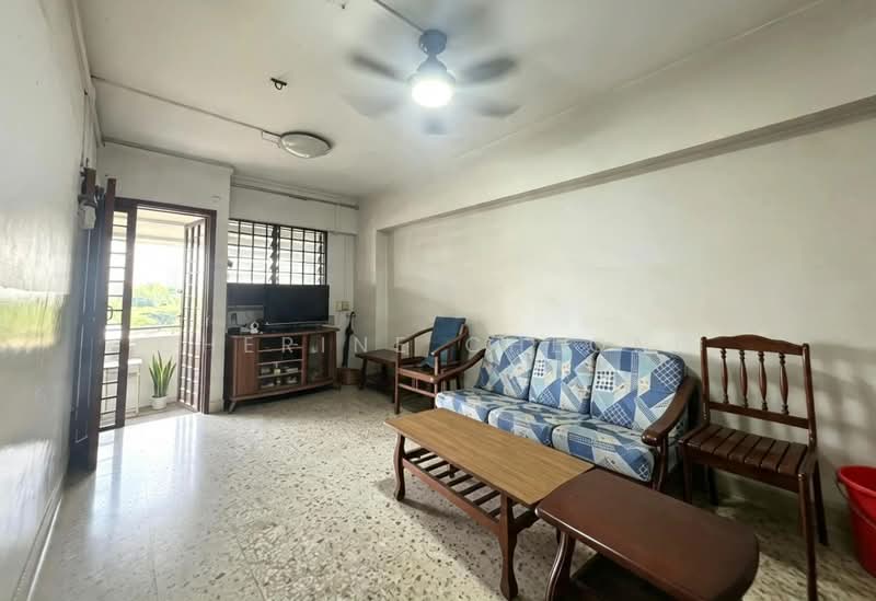 321 Ang Mo Kio Avenue 1, 321 Ang Mo Kio Avenue 1, 3 Bedrooms, 786 sqft, HDB Flat For Sale, by Cherine Cheong, 500240232 - Living Room - PropertyGuru.com.sg