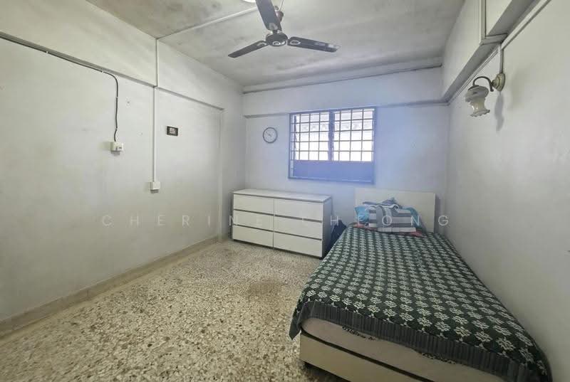 321 Ang Mo Kio Avenue 1, 321 Ang Mo Kio Avenue 1, 3 Bedrooms, 786 sqft, HDB Flat For Sale, by Cherine Cheong, 500240232 - Bedroom - PropertyGuru.com.sg