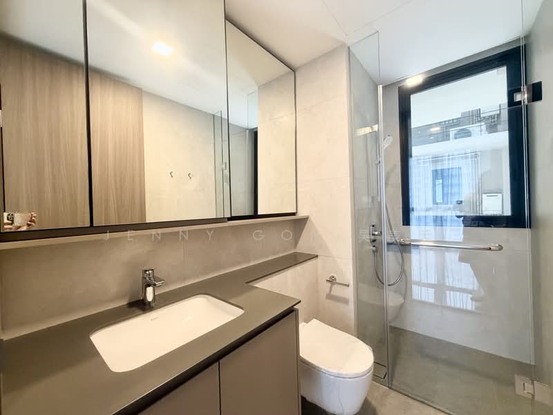 Norwood Grand, , 4 Bedrooms, 1,313 sqft, Condominium For Sale, by Jenny Goh 吴美云, 500240237 - Bathroom - PropertyGuru.com.sg