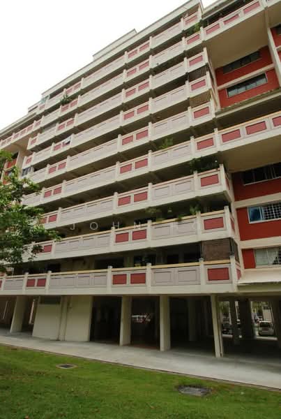 417 Jurong West Street 42, 417 Jurong West Street 42, Room Rental, 120 sqft, HDB Flat For Rent, by John Ho, 500240244 - Exterior - PropertyGuru.com.sg