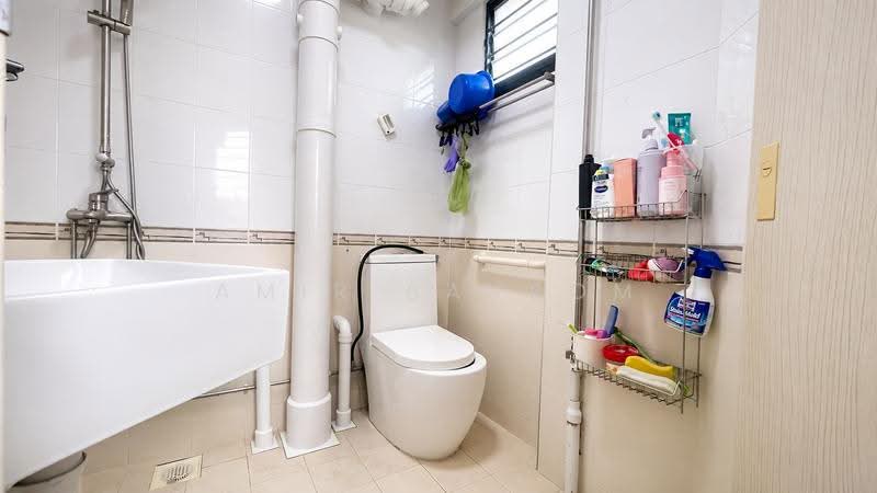 114 Yishun Ring Road, 114 Yishun Ring Road, Sembawang / Yishun, 3 Bedrooms, 1,173 sqft, HDB Flat For Sale, by Amir Bahrom, 500240251 - Bathroom - PropertyGuru.com.sg