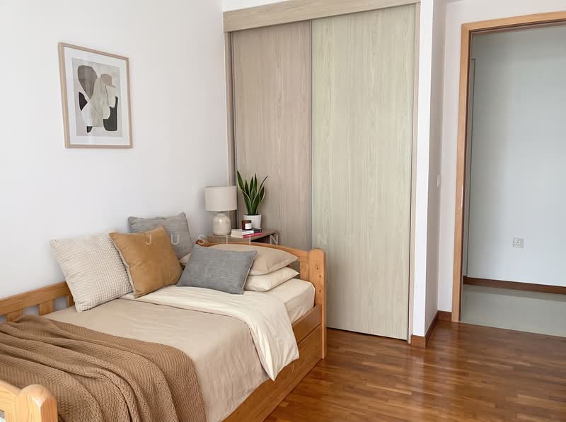 Kovan Residences, 3 Kovan Road, 3 Bedrooms, 1,259 sqft, Condominium For Sale, by Justin Ngai, 500240252 - Bedroom - PropertyGuru.com.sg