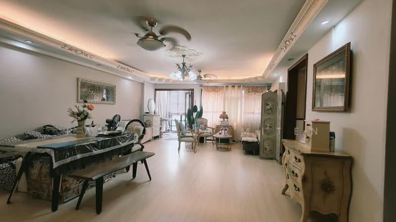 272 Toh Guan Road, 272 Toh Guan Road, Boon Lay / Jurong / Tuas, 3 Bedrooms, 1,303 sqft, HDB Flat For Sale, by Razali Sarmiten, 500240265 - Living Room - PropertyGuru.com.sg