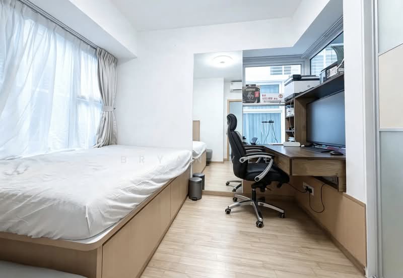 Parc Emily, 9 Mount Emily Road, 2 Bedrooms, 1,001 sqft, Condominium For Sale, by Bryan Yee, 500240266 - Bedroom - PropertyGuru.com.sg