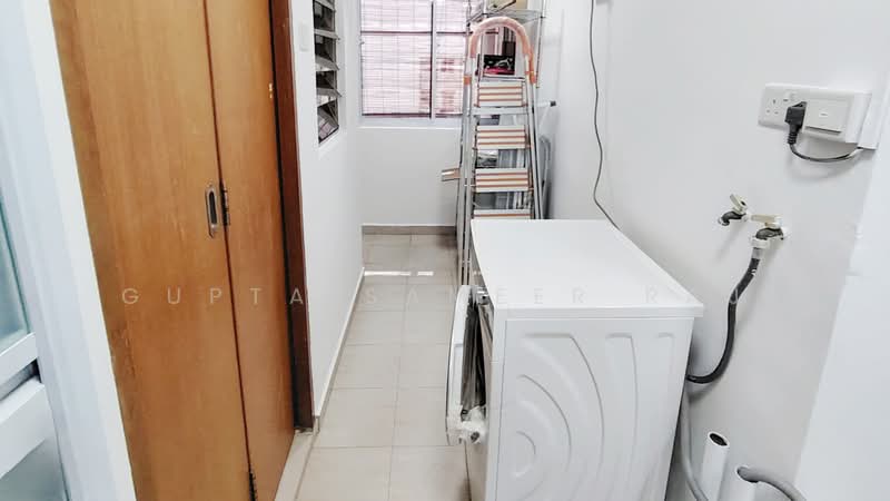 Palm Mansions, 345 Pasir Panjang Road, Room Rental, 150 sqft, Apartment For Rent, by Gupta Sameer Raj, 500240267 - Interior - PropertyGuru.com.sg