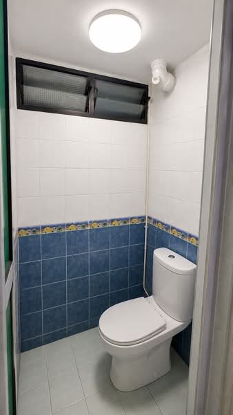 208 Boon Lay Place, 208 Boon Lay Place, 3 Bedrooms, 699 sqft, HDB Flat For Sale, by Andy Lim, 500240271 - Bathroom - PropertyGuru.com.sg