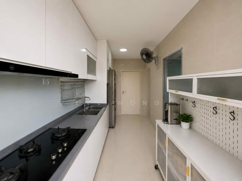 323B Sengkang East Way, 323B Sengkang East Way, 3 Bedrooms, 968 sqft, HDB Flat For Sale, by Eve Wong, 500240281 - Kitchen - PropertyGuru.com.sg