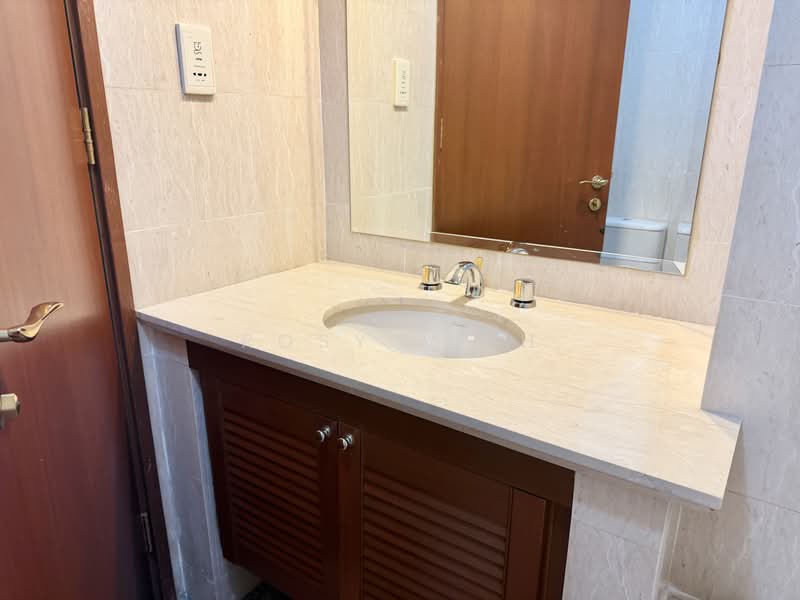 Duchess Crest, 58 Duchess Avenue, 2 Bedrooms, 936 sqft, Condominium For Rent, by Rosy M. H, 500240286 - Bathroom - PropertyGuru.com.sg