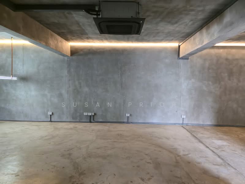 1800 sf! Bachelor Bespoke 2 Bed Rangoon, Rangoon Road, 3 Bedrooms, 1,800 sqft, Walk-up Apartment For Rent, by Susan Prior, 500240290 - Interior - PropertyGuru.com.sg