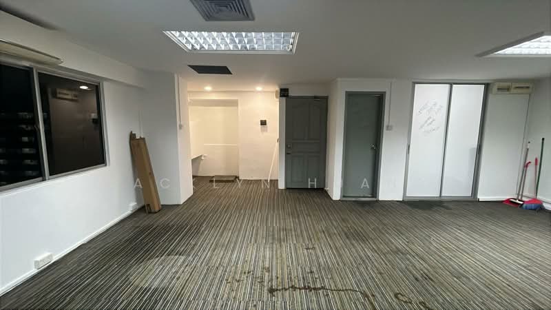 Textile Centre, 200 Jalan Sultan, 1,001 sqft, Office For Rent, by Jacklyn Huang, 500240300 - CommercialGuru.com.sg