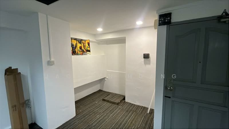 Textile Centre, 200 Jalan Sultan, 1,001 sqft, Office For Rent, by Jacklyn Huang, 500240300 - Interior - CommercialGuru.com.sg