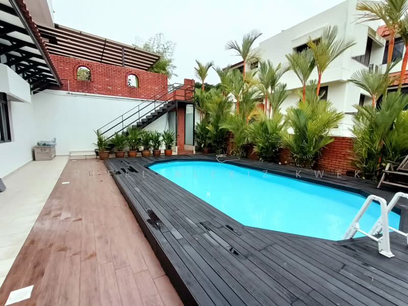 Hilltop Resort Home with Swimming Pool & huge garden