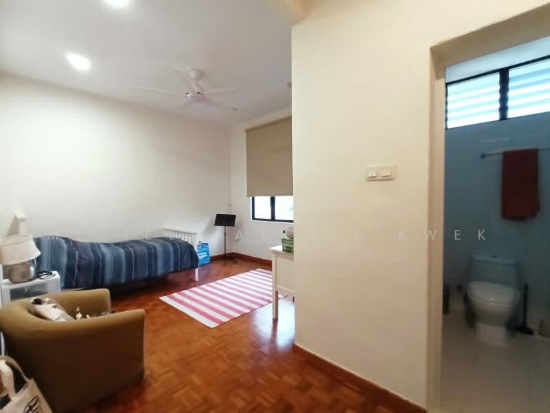 Hilltop Resort Home with Swimming Pool & huge garden, , 6 Bedrooms, 4,800 sqft, Detached House For Rent, by Meriell Alexiz Kwek, 500240311 - Bedroom - PropertyGuru.com.sg
