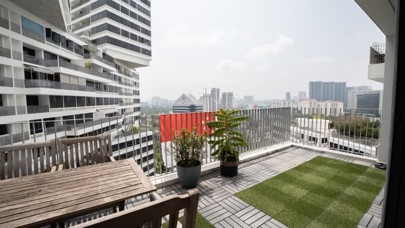The Interlace, 208 Depot Road, 3 Bedrooms, 2,121 sqft, Condominium For Sale, by Jasper Chan, 500240313 - Balcony - PropertyGuru.com.sg