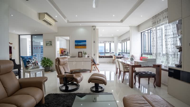The Interlace, 208 Depot Road, 3 Bedrooms, 2,121 sqft, Condominium For Sale, by Jasper Chan, 500240313 - Living Room - PropertyGuru.com.sg