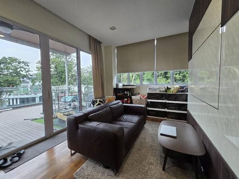 Sembawang Hills Estate, Jalan Telang, 6 Bedrooms, 5,000 sqft, Terraced House For Sale, by Joy Toh, 500240321 - PropertyGuru.com.sg