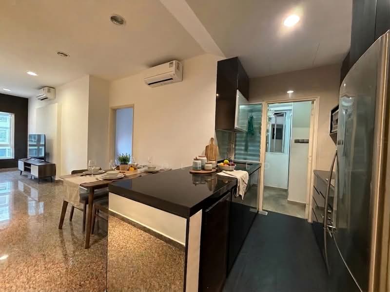 Nineteen Shelford, 19 Shelford Road, 1 Bedroom, 721 sqft, Condominium For Sale, by Nicole Teo, 500240334 - Kitchen - PropertyGuru.com.sg