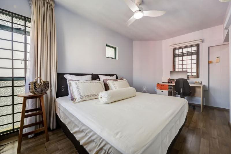 464 Choa Chu Kang Avenue 4, 464 Choa Chu Kang Avenue 4, Dairy Farm / Bukit Panjang / Choa Chu Kang, 3 Bedrooms, 1,119 sqft, HDB Flat For Sale, by Aster Ng 黄碧霞, 500240346 - Spacious Master Bedroom - PropertyGuru.com.sg