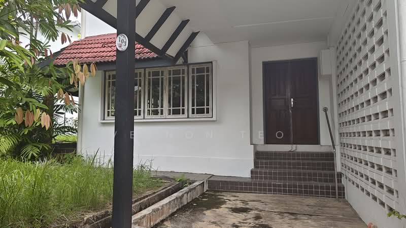 Unlisted House for Redevelopment.Facing greenery. Quiet and Peaceful, , 3 Bedrooms, 2,498 sqft, Corner Terrace For Sale, by Vernon Teo, 500240359 - Exterior - PropertyGuru.com.sg