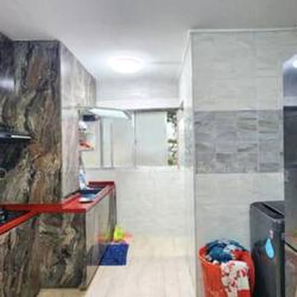 559 Jurong West Street 42, 559 Jurong West Street 42, 3 Bedrooms, 1,474 sqft, HDB Flat For Rent, by Adrian Goh, 500240370 - Kitchen - PropertyGuru.com.sg