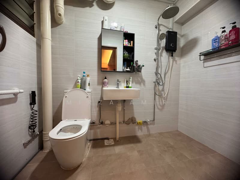 161 Yung Ping Road, 161 Yung Ping Road, 4 Bedrooms, 1,582 sqft, HDB Flat For Sale, by Mirza Amir, 500240400 - Bathroom - PropertyGuru.com.sg