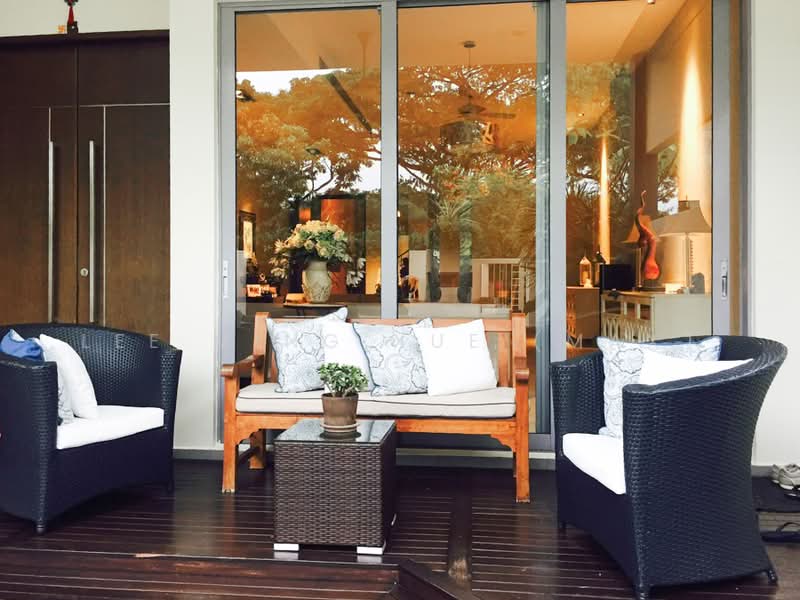 ★ GIANT ★ 1KM to CHIJ St. Nicholas | Freehold Designer-Inspired Inter-Terrace, Jalan Kuras, Upper Thomson Road, Sembawang Hills Drive, 6 Bedrooms, 5,000 sqft, Terraced House For Sale, by Lee Ming Xue (Max), 500240423 - Balcony - PropertyGuru.com.sg