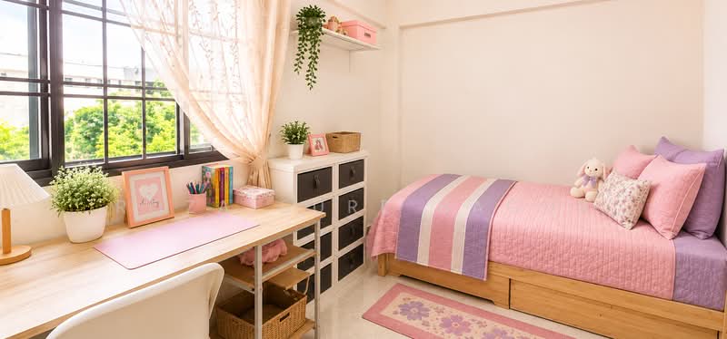 226 Yishun Street 21, 226 Yishun Street 21, Sembawang / Yishun, 3 Bedrooms, 1,001 sqft, HDB Flat For Sale, by Roza Sure Bagus, 500240427 - Bedroom 3 - Girl's Room window view - PropertyGuru.com.sg
