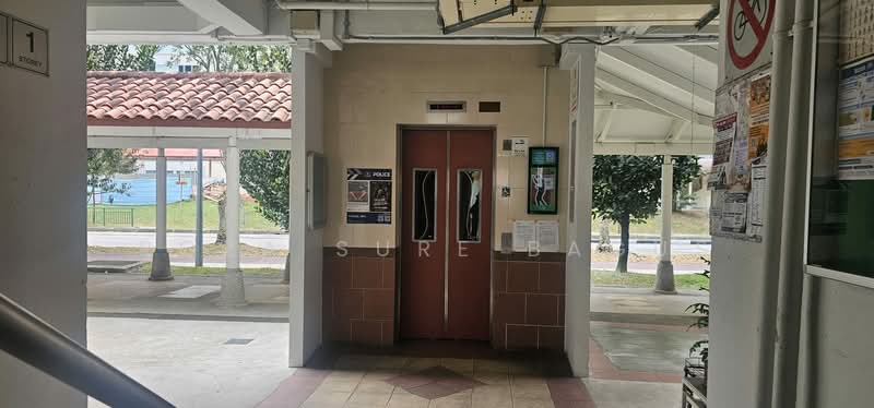 226 Yishun Street 21, 226 Yishun Street 21, Sembawang / Yishun, 3 Bedrooms, 1,001 sqft, HDB Flat For Sale, by Roza Sure Bagus, 500240427 - Liff Lobby - PropertyGuru.com.sg