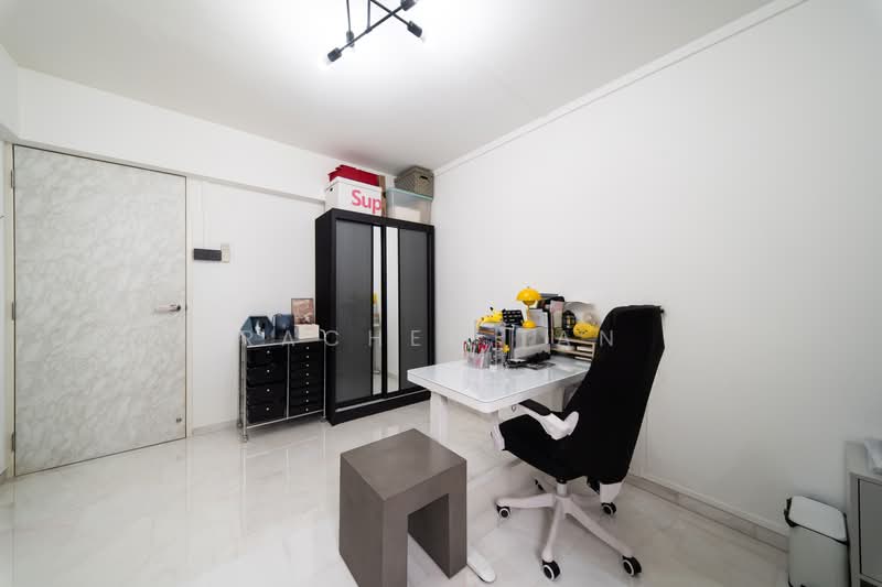 123 Bishan Street 12, 123 Bishan Street 12, 3 Bedrooms, 904 sqft, HDB Flat For Sale, by Rachel Tan, 500240432 - Study - PropertyGuru.com.sg