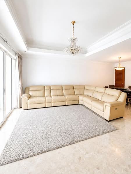 999 Year Inter-Terrace at Teachers Estate, , 4 Bedrooms, 2,700 sqft, Terraced House For Sale, by Marcus Luah, 500240441 - Living Room - PropertyGuru.com.sg