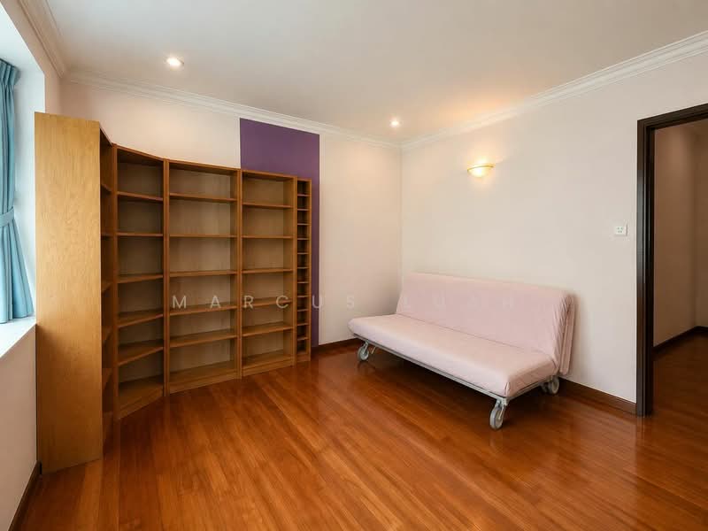 999 Year Inter-Terrace at Teachers Estate, , 4 Bedrooms, 2,700 sqft, Terraced House For Sale, by Marcus Luah, 500240441 - PropertyGuru.com.sg