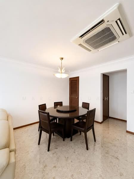 999 Year Inter-Terrace at Teachers Estate, , 4 Bedrooms, 2,700 sqft, Terraced House For Sale, by Marcus Luah, 500240441 - Dining Room - PropertyGuru.com.sg