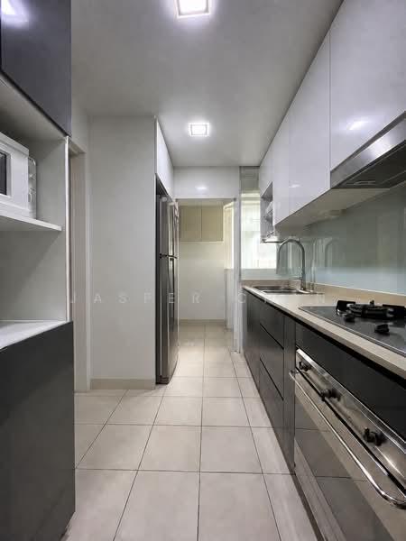 Cote D'Azur, 66 Marine Parade Road, 2 Bedrooms, 1,152 sqft, Condominium For Sale, by Jasper Chan, 500240447 - Kitchen - PropertyGuru.com.sg