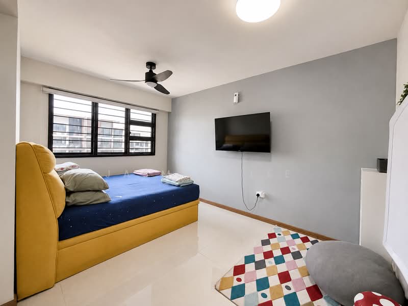 463A Bukit Batok Street 41, 463A Bukit Batok Street 41, Dairy Farm / Bukit Panjang / Choa Chu Kang, 3 Bedrooms, 1,237 sqft, HDB Flat For Sale, by Jasmine Lee, 500240453 - Master Bedroom - PropertyGuru.com.sg
