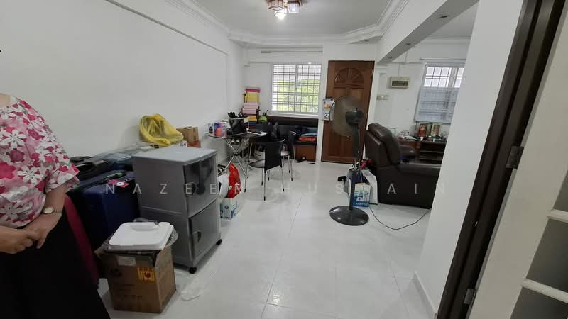 233 Bukit Batok East Avenue 5, 233 Bukit Batok East Avenue 5, 2 Bedrooms, 721 sqft, HDB Flat For Sale, by Nazeer Hussain, 500240461 - Living Room - PropertyGuru.com.sg