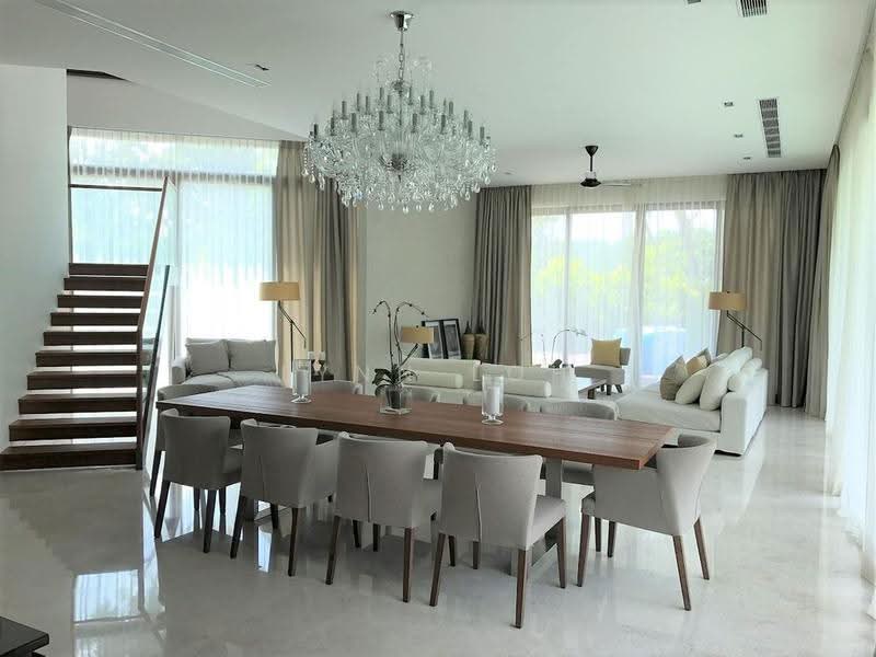 CONTEMPORARY MODERN BUNGALOW @ LORNIE RD, LORNIE ROAD, 7 Bedrooms, 9,450 sqft, Bungalow House For Rent, by Lynn Loh, 500240463 - Living Room - PropertyGuru.com.sg