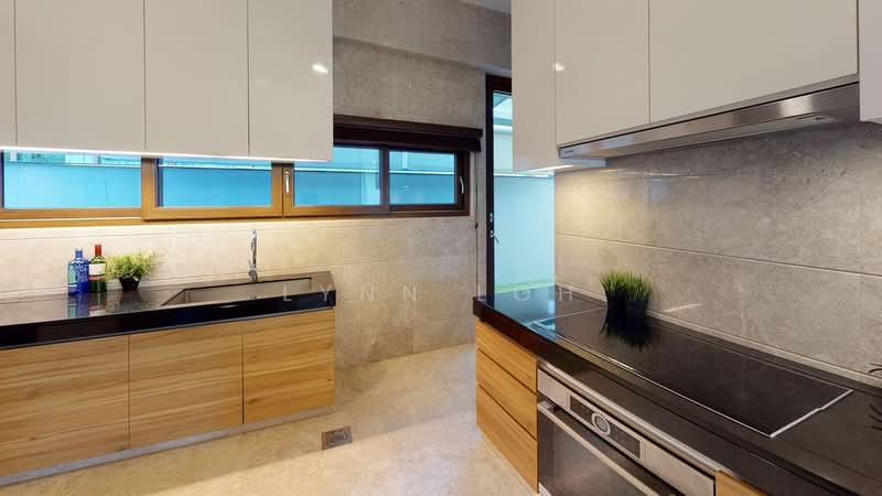 CONTEMPORARY MODERN BUNGALOW @ LORNIE RD, LORNIE ROAD, 7 Bedrooms, 9,450 sqft, Bungalow House For Rent, by Lynn Loh, 500240463 - Kitchen - PropertyGuru.com.sg