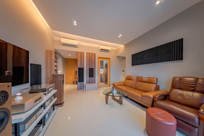The Jovell, 27 Flora Drive, 3 Bedrooms, 904 sqft, Condominium For Sale, by Joy Shi 施谨婉, 500240466 - Living Room - PropertyGuru.com.sg
