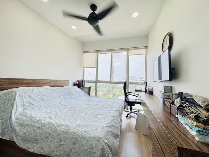 Lake Life, 2 Tao Ching Road, 3 Bedrooms, 1,087 sqft, Condominium For Sale, by Max Lee, 500240469 - Bedroom - PropertyGuru.com.sg