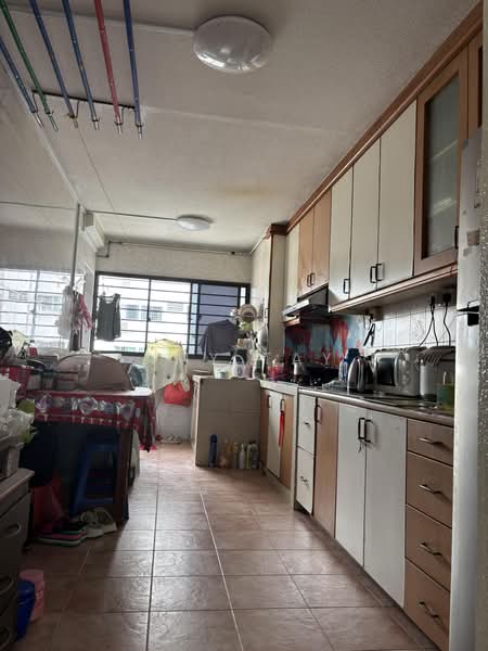 875 Tampines Street 84, 875 Tampines Street 84, 3 Bedrooms, 1,109 sqft, HDB Flat For Sale, by Amy Tay, 500240471 - Kitchen - PropertyGuru.com.sg