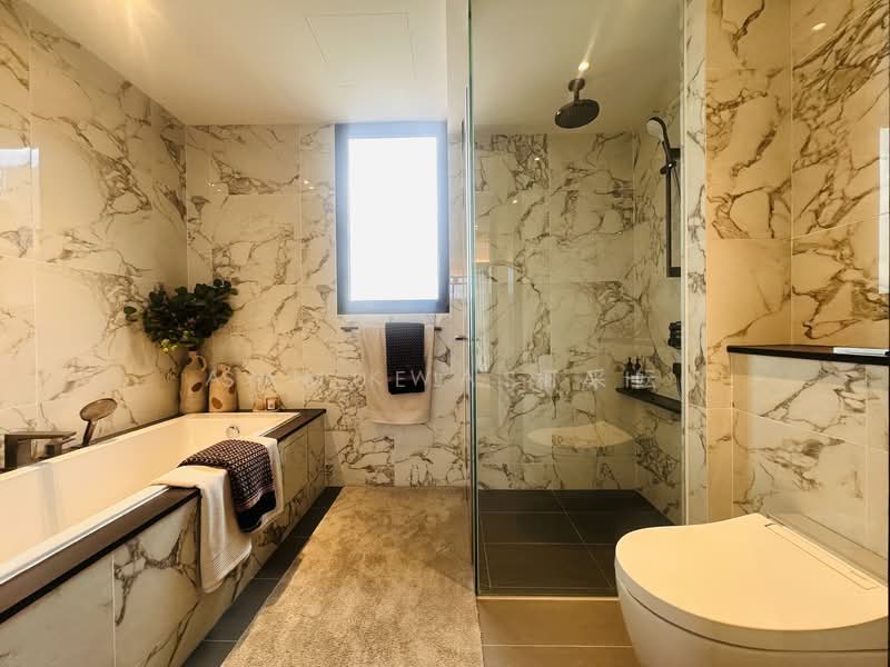 Brand new D15 penthouse, , 5 Bedrooms, 2,691 sqft, Condominium For Sale, by Samuel Seah, 500240489 - Bathroom - PropertyGuru.com.sg